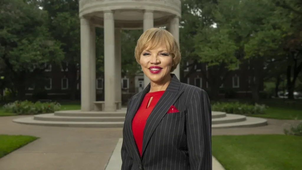 CEO of Feeding America, leading efforts to combat hunger and food insecurity across the United States. Clair found the country's largest hunger-relief organization. “When all of those long lines of cars and the people that they represented went back to the insides of buildings, it’s like they disappeared from the American consciousness,” she says. She is the one who brought the ratio of food insecurity from 28% to 13%, as per the US Agriculture Department survey in 2019.